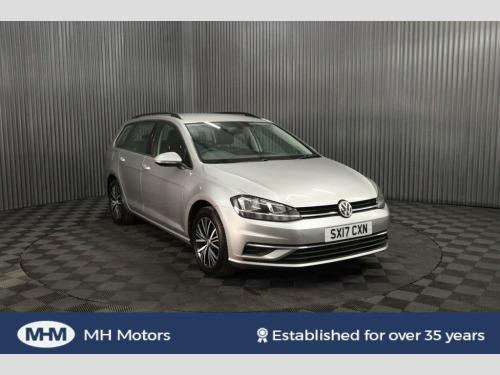 Volkswagen Golf  2.0 TDI BlueMotion Tech SE Nav Estate 5dr Diesel M