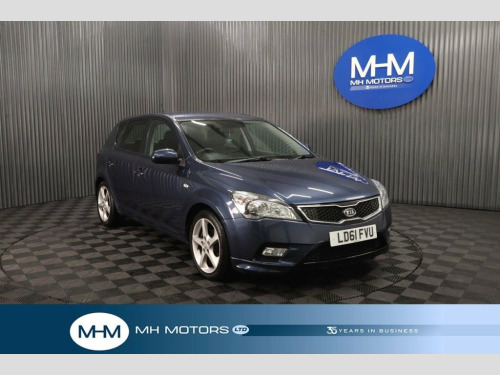 Kia ceed  1.6 CRDi 3 Hatchback 5dr Diesel Auto Euro 5 (113 b 