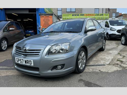 Toyota Avensis  TR VVT-I 5-Door