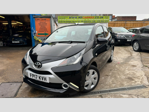 Toyota AYGO  1.0 VVT-i x-play Hatchback 5dr Petrol x-shift Euro 6 (68 ps)