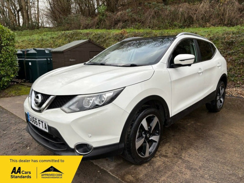 Nissan Qashqai  1.6 DIG-T N-Connecta SUV 5dr Petrol Manual 2WD Eur