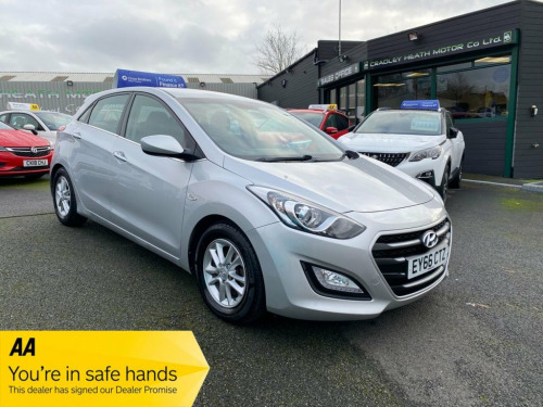 Hyundai i30  1.6 CRDi Blue Drive SE Hatchback 5dr Diesel Manual