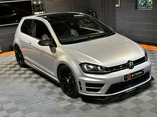 Volkswagen Golf  R DSG