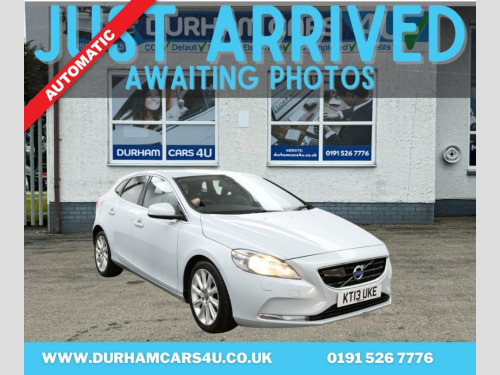 Volvo V40  2.0 D3 SE Nav Hatchback 5dr Diesel Geartronic Euro