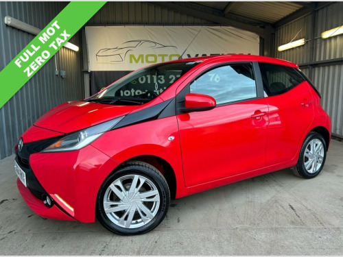 Toyota AYGO  1.0 VVT-i x-pression Hatchback 5dr Petrol Manual E