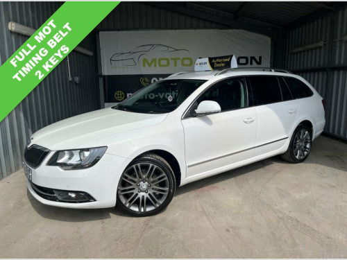 Skoda Superb  2.0 TDI Elegance Estate 5dr Diesel Manual Euro 5 (