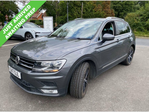 Volkswagen Tiguan  2.0 TDI BlueMotion Tech SE Navigation SUV 5dr Dies
