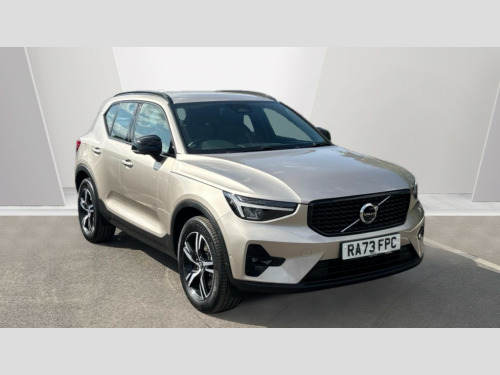 Volvo XC40 B4 PLUS