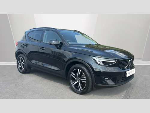 Volvo XC40 B3 PLUS MHEV