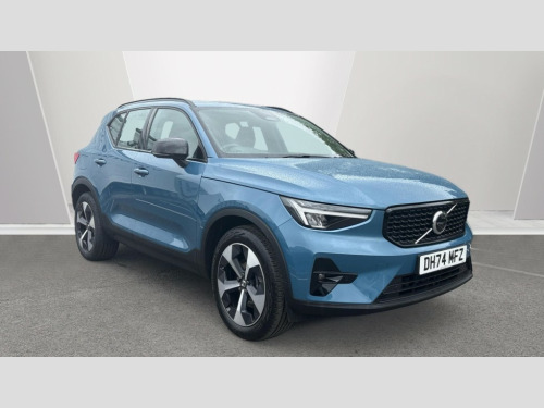 Volvo XC40 B4 PLUS