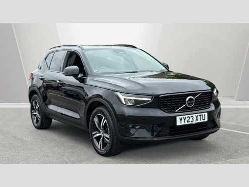 Volvo XC40 B3 PLUS MHEV