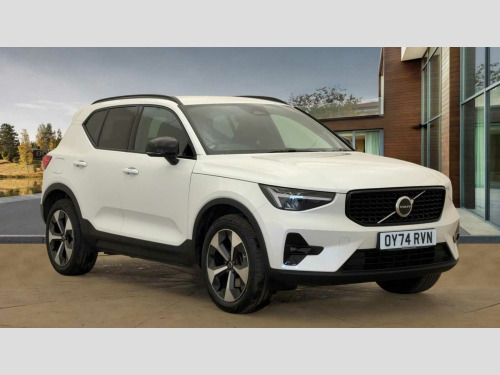 Volvo XC40  B3 PLUS