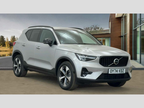 Volvo XC40  B3 PLUS