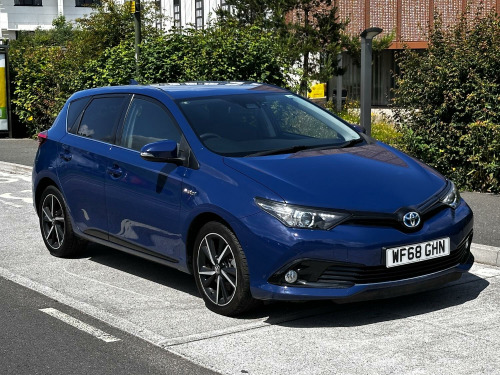 Toyota Auris 1.8 VVT-h Design