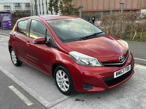 Toyota Yaris  1.3 Dual VVT-i TR