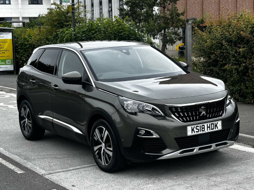 Peugeot 3008 Crossover  1.5 BlueHDi Allure
