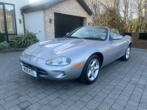 Jaguar XK8  4.0 CONVERTIBLE 2DR Automatic