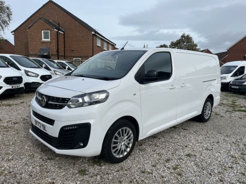 Vauxhall Vivaro  1.5 L2H1 F2900 PRO S/S Manual