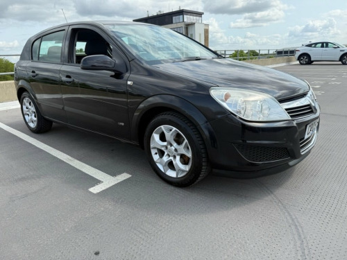 Vauxhall Astra  1.6i 16v Life Hatchback 5dr Petrol Manual (155 g/k