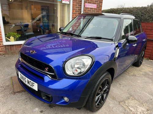 MINI Countryman  2.0 Cooper SD SUV 5dr Diesel Auto Euro 5 (143 ps)