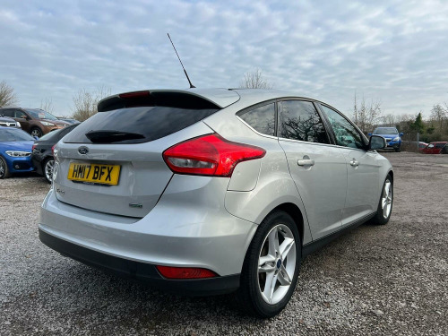 Ford Focus  1.0 T EcoBoost Zetec