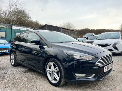 Ford Focus  1.0 T EcoBoost Titanium