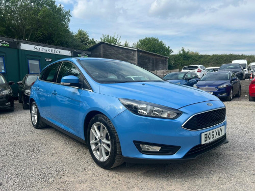 Ford Focus  1.0 T EcoBoost Zetec