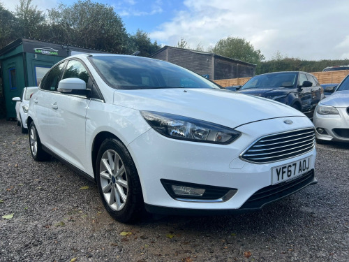 Ford Focus  1.0 T EcoBoost Titanium
