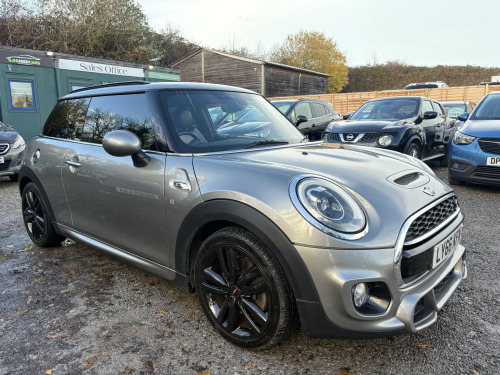 MINI Hatch  2.0 3-Door Hatch Cooper S Works 210 Edition