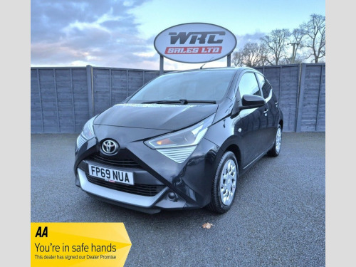 Toyota AYGO  1.0 VVT-i x-play Hatchback 5dr Petrol Manual Euro 