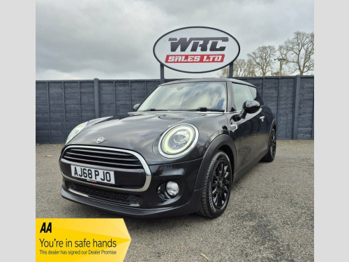 MINI Hatch  1.5 Cooper Classic Hatchback 3dr Petrol Manual Eur