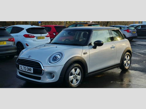 MINI Hatch  1.5 Cooper Classic Hatchback 3dr Petrol Manual Eur