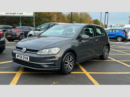 Volkswagen Golf  1.6 TDI SE Nav Hatchback 3dr Diesel Manual Euro 6 