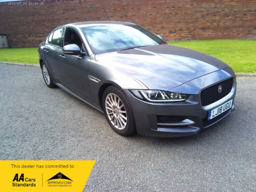 Jaguar XE D R-SPORT
