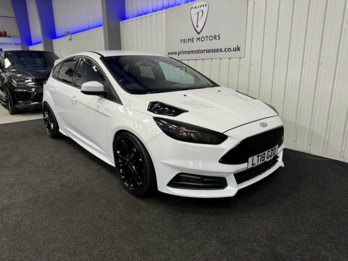 Ford Focus  2.0T EcoBoost ST-2 Hatchback 5dr Petrol Manual Eur