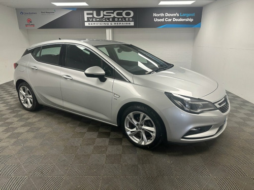 Vauxhall Astra  1.0i Turbo ecoTEC SRi Nav Hatchback 5dr Petrol Man