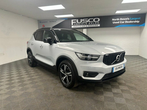 Volvo XC40  1.5 T3 R-Design SUV 5dr Petrol Manual Euro 6 (s/s)