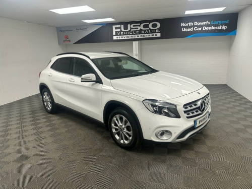 Mercedes-Benz GLA-Class GLA200 1.6 GLA200 SE (Executive) SUV 5dr Petrol Manual Eu