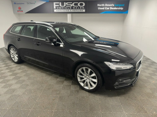 Volvo V90  2.0 B4 MHEV Momentum Estate 5dr Petrol Hybrid Auto 
