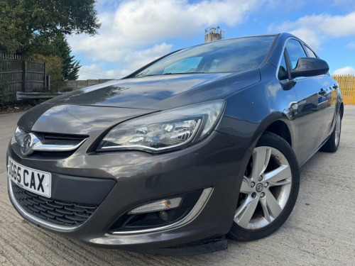 Vauxhall Astra  1.6i SRi Hatchback 5dr Petrol Manual Euro 6 (115 p