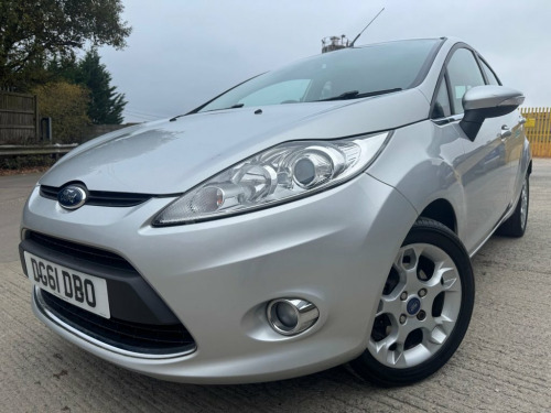 Ford Fiesta  1.25 Zetec Hatchback 5dr Petrol Manual (129 g/km, 