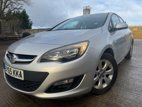 Vauxhall Astra  1.4i Design Hatchback 5dr Petrol Manual Euro 6 (10