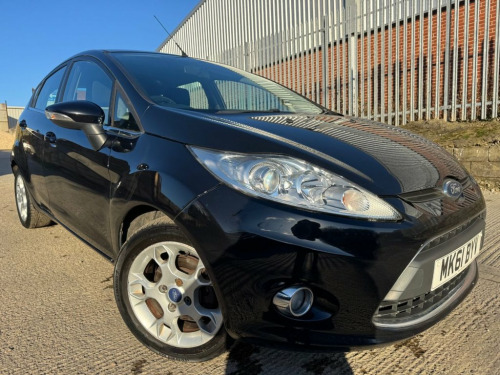 Ford Fiesta  1.25 Zetec Hatchback 5dr Petrol Manual (129 g/km, 