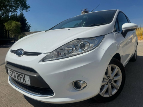Ford Fiesta  1.25 Zetec Hatchback 3dr Petrol Manual (129 g/km, 