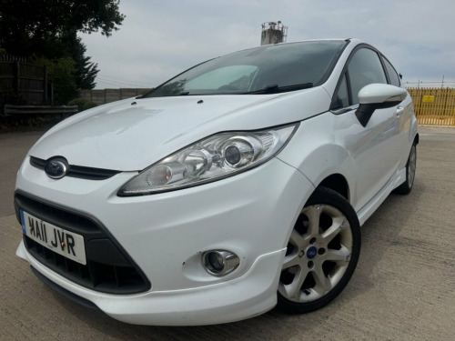 Ford Fiesta  1.4 Titanium Hatchback 3dr Petrol Manual (133 g/km