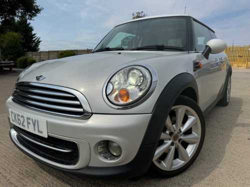 MINI Hatch  1.6 Cooper D Hatchback 3dr Diesel Manual Euro 5 (s
