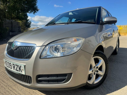 Skoda Fabia  1.2 HTP 12V 2 Hatchback 5dr Petrol Manual (140 g/k
