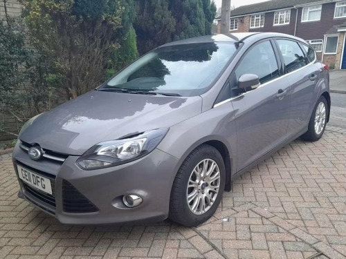 Ford Focus  1.6 Titanium Hatchback 5dr Petrol Manual Euro 5 (1