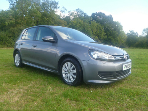 Volkswagen Golf  1.6 TDi 105 BlueMotion 5dr