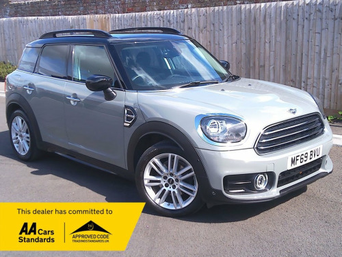 MINI Countryman  1.5 Cooper Exclusive SUV 5dr Petrol Manual Euro 6 